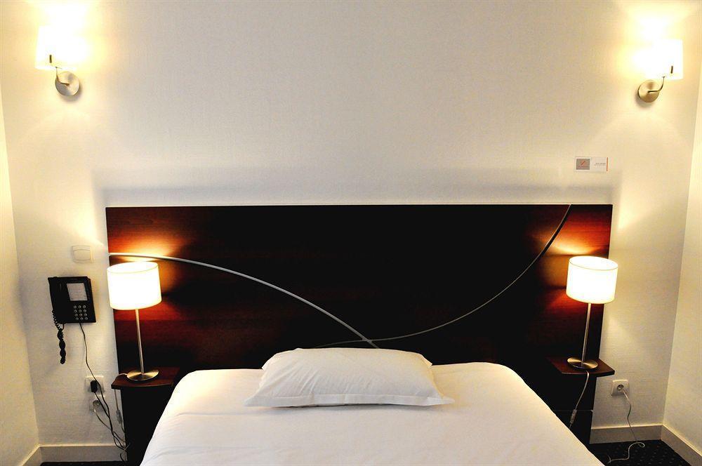 Lorient Hotel - Roazhon Park Ренн Екстер'єр фото