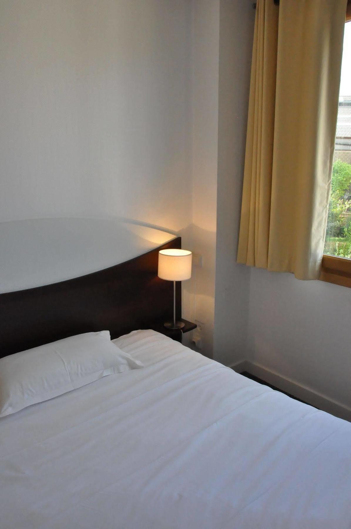 Lorient Hotel - Roazhon Park Ренн Екстер'єр фото