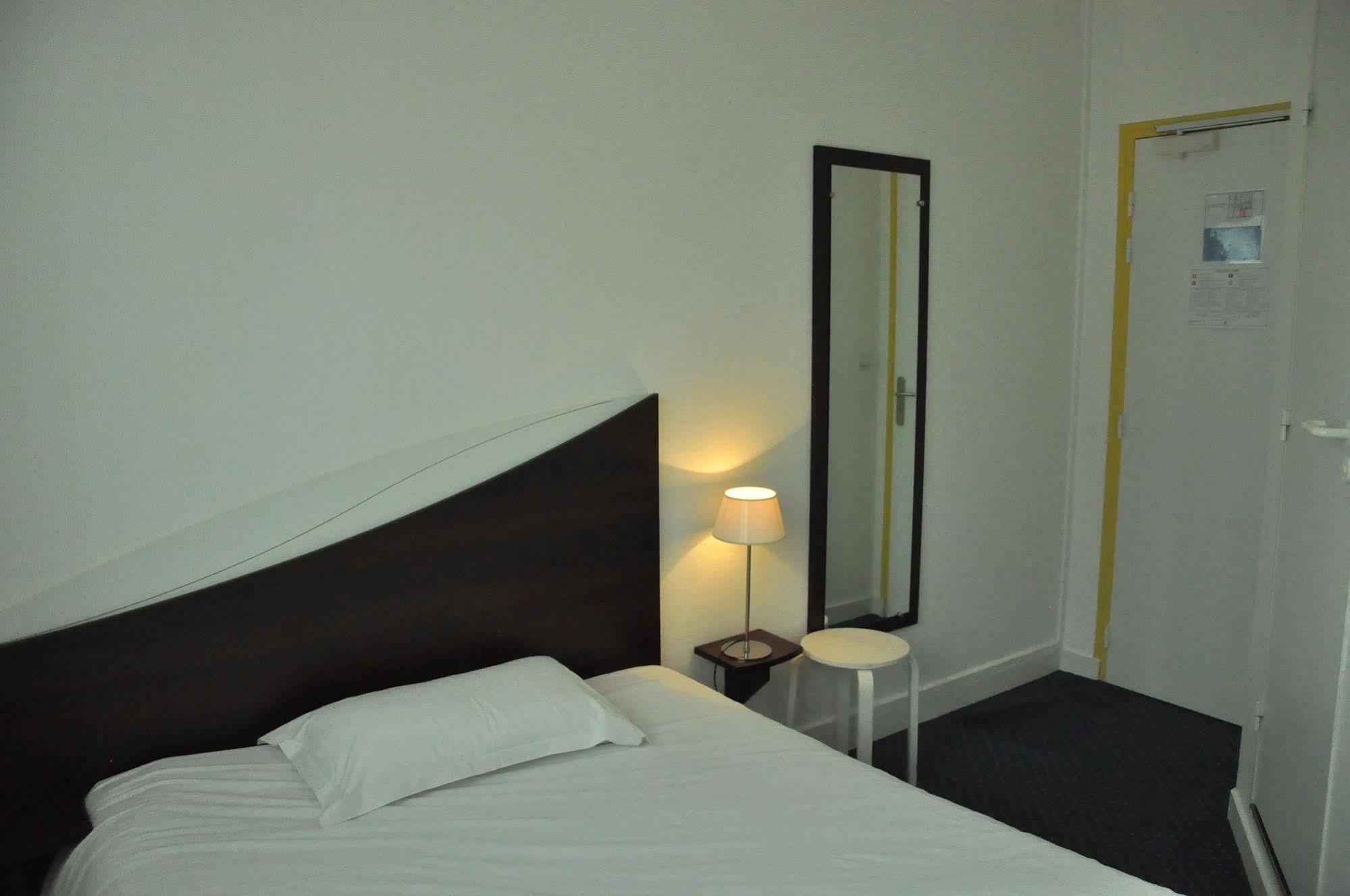 Lorient Hotel - Roazhon Park Ренн Екстер'єр фото