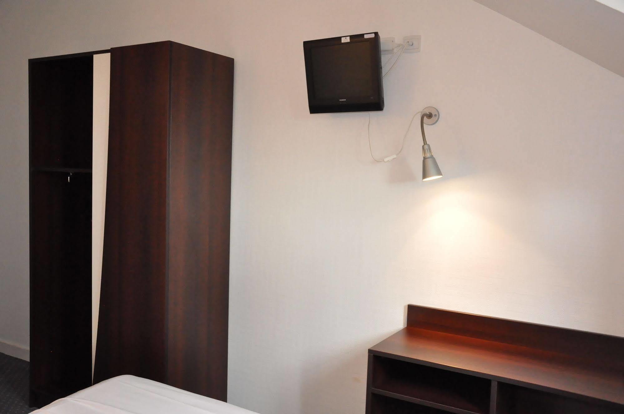 Lorient Hotel - Roazhon Park Ренн Екстер'єр фото